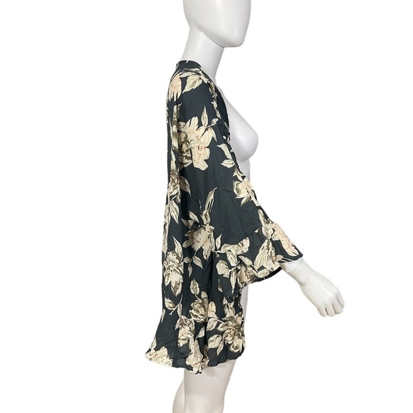 Charlotte Russe Floral Grey Boho Cardigan Top - Picture 6 of 6